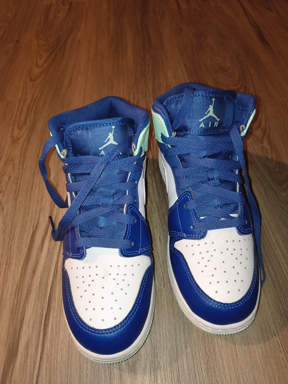 Jordan Air Jordan 1 Mid Blue & White High-Top Sneakers Like New